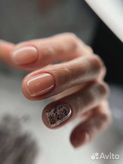 Маникюр, педикюр, гель лак, наращивание ногтей