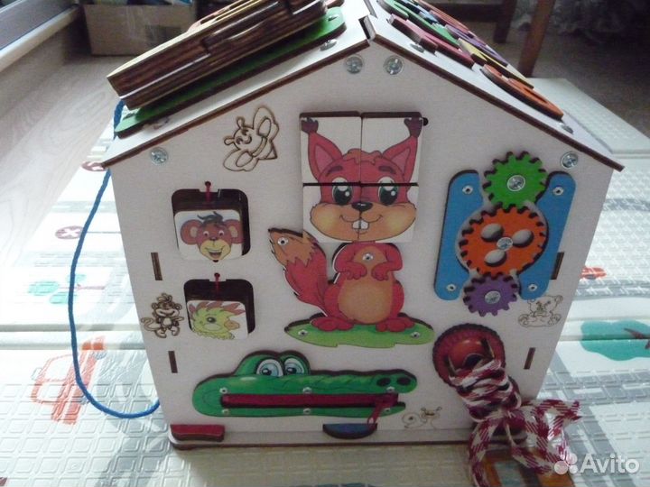 Бизиборд домик со светом