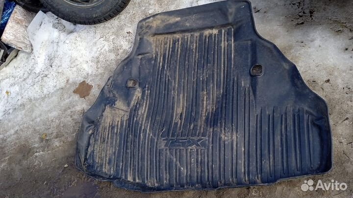 Ковер резиновый в багажник Хонда Аккорд 8