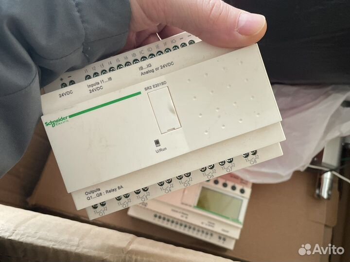 Zelio logic реле schneider electric