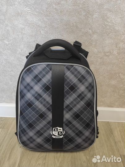 Рюкзак школьный