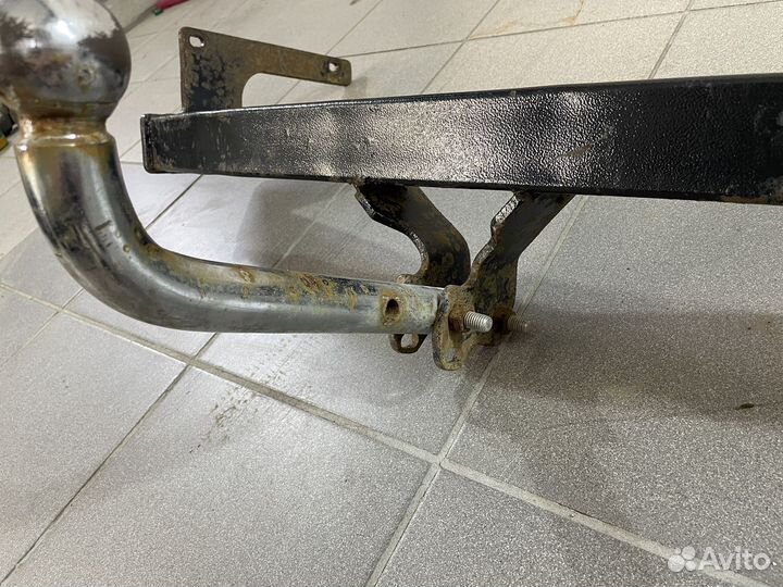 Фаркоп на renault duster бу