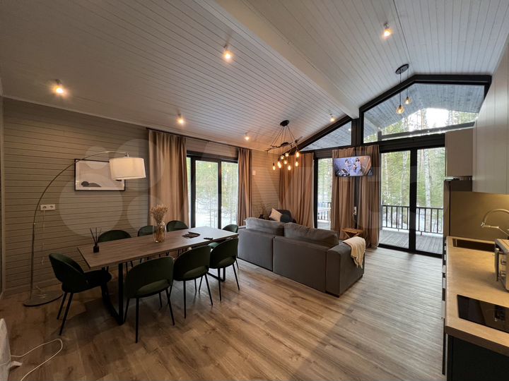 Коттедж 63 м² на участке 6 сот.