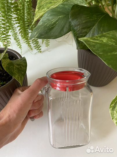 Кувшин стекло