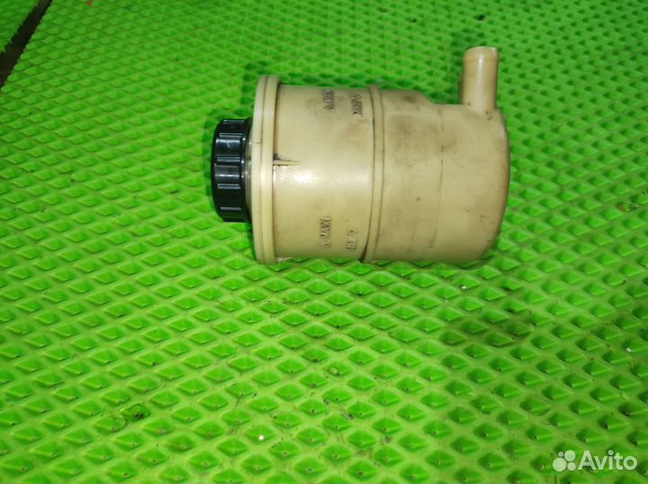 Бачок гидроусилителя Renault Duster