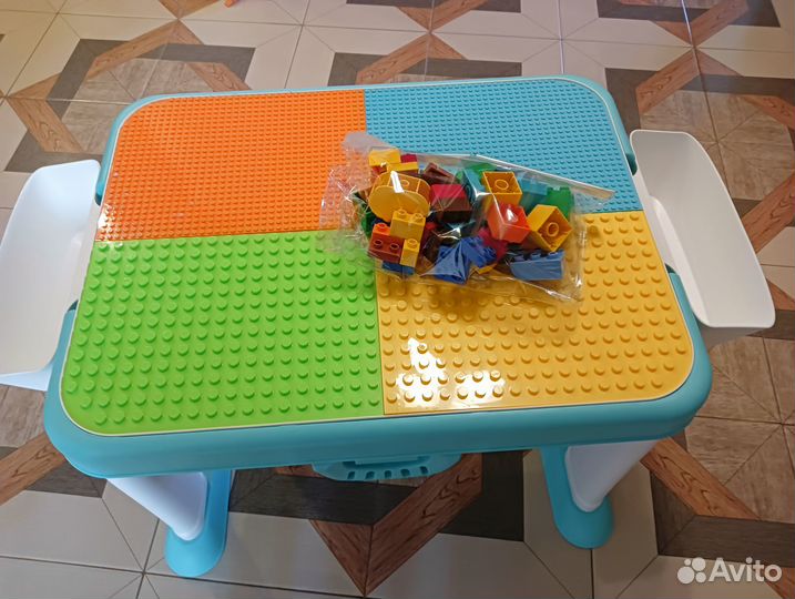 Детский стол и стул