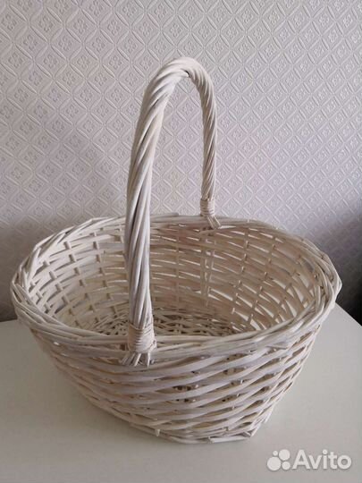 Корзина плетеная большая для цветов или подарка