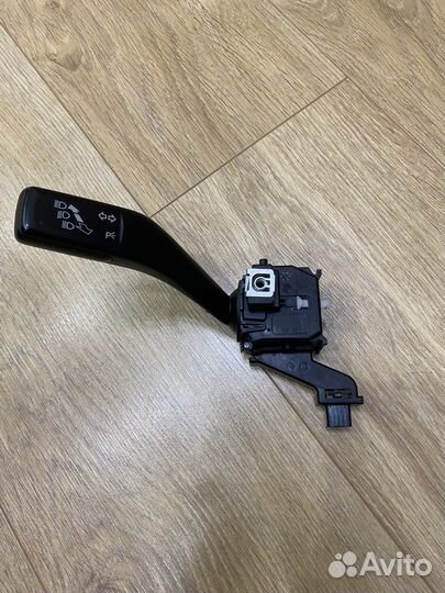 Подрулевой переключатель левый VAG 1k0953513E