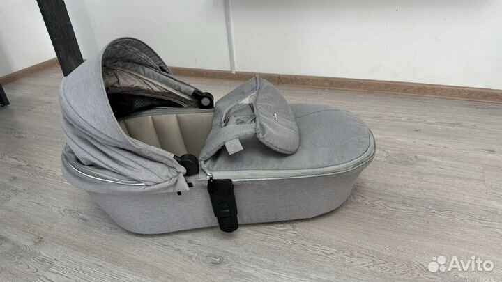 Коляска 3 в 1 Farfello