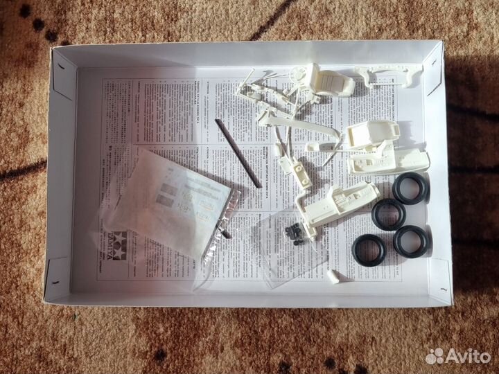 Сборная модель автомобиля 1/24