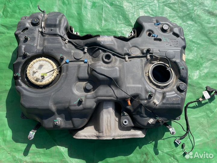 Бензобак Mercedes Benz Gl/Gls 63 Amg 166874