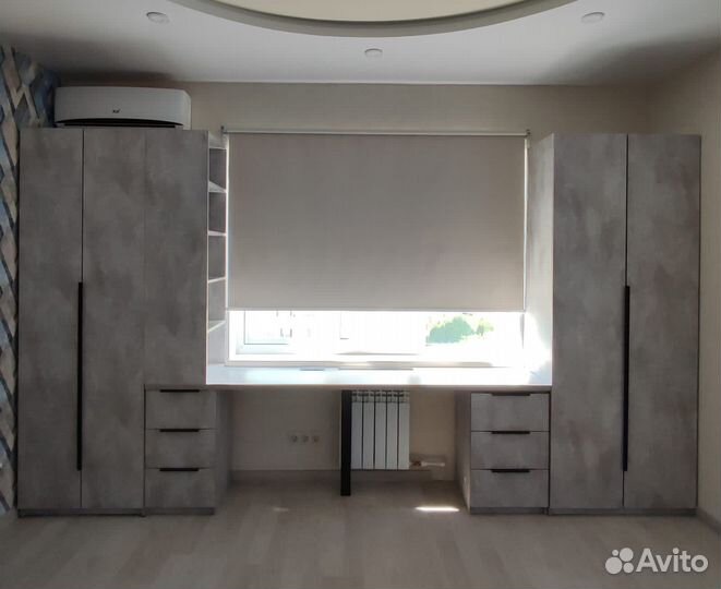 Рабочая зона у окна