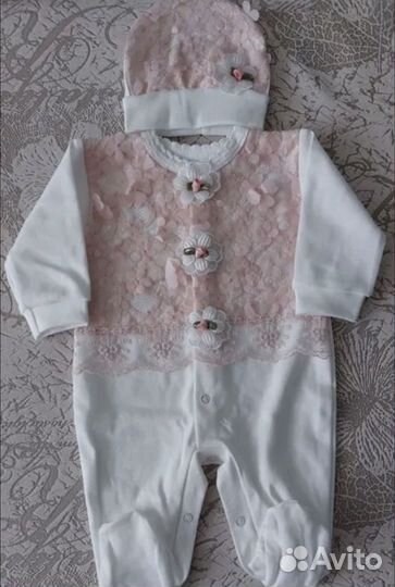 Комбинезон на выписку для девочки