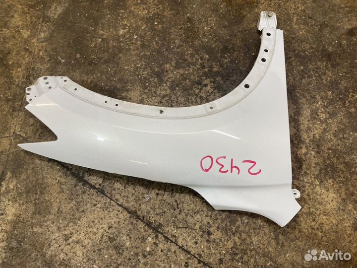 Крыло Б/У KD5352111A