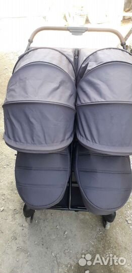 Прогулочная коляска для двойни