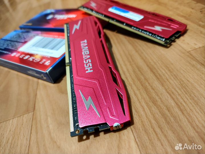 Оперативная память DDR4 3200 8GBx2 с XMP