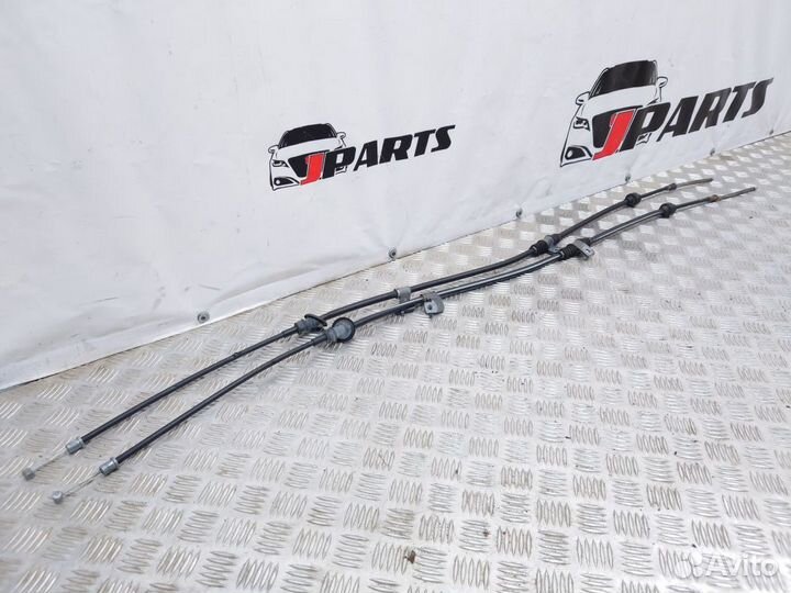 Трос стояночного тормоза Mitsubishi Outlander II