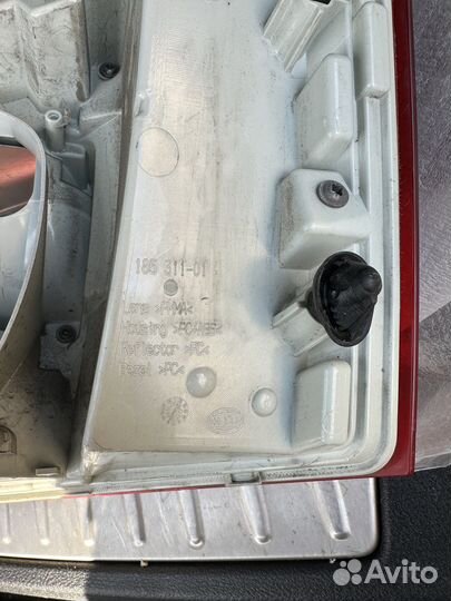 Задний левый фонарь Skoda Octavia