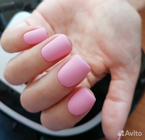 Маникюр и педикюр