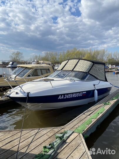 Продам катер Bayliner 212