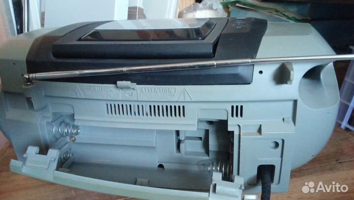 Магнитола Elenberg