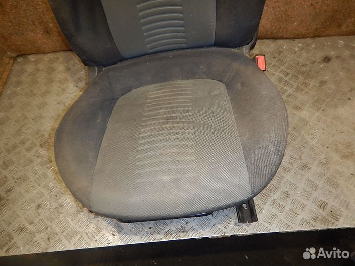 Сиденье переднее правое, Fiat (Фиат) -punto (05-18