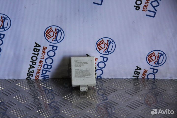 Блок электронный Toyota Solara (XV30) II (2003–200