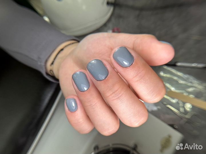 Модель на маникюр