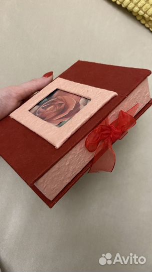 Подарочная коробка с конвертами
