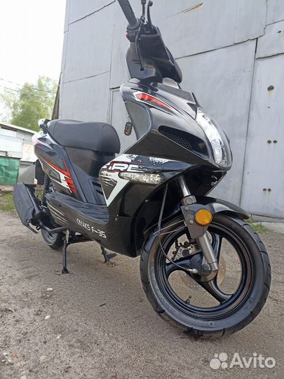 Скутер Omaks Motors F35