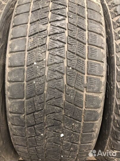 Bridgestone Blizzak DM-V1 235/55 R18
