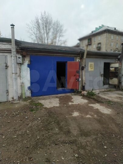 Гараж, > 30 м²