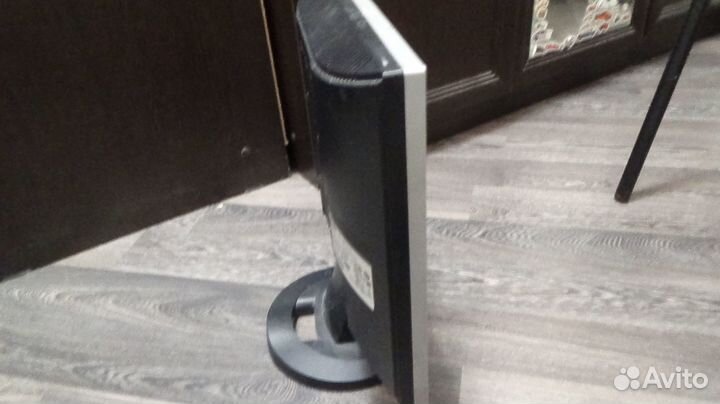 Монитор samsung 2008