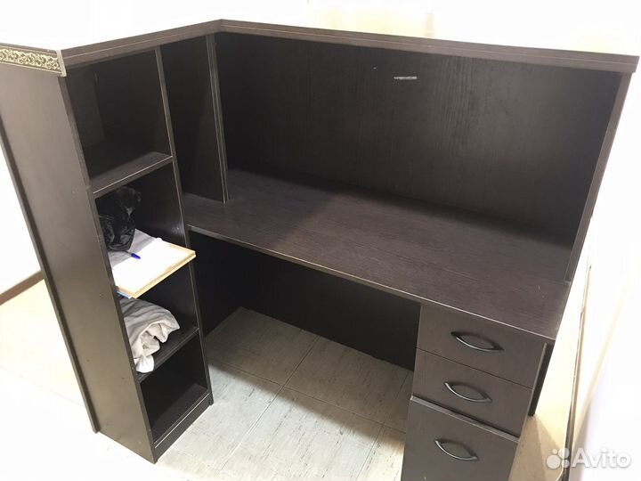 Стойка рецепшен для администратора