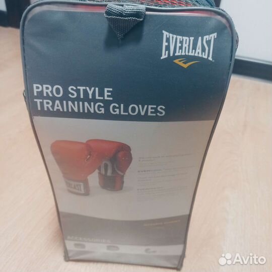 Боксерские перчатки everlast 14 oz