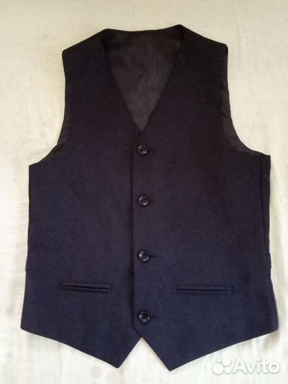 Жилетка для мальчика 134 140