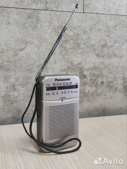 Компактный радиоприемник Panasonic RF-P50