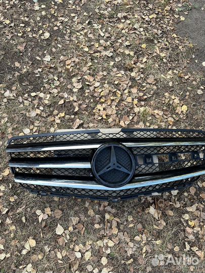 Решетка радиатора mercedes w251