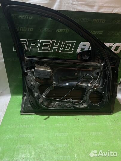 Дверь передняя левая Mercedes-Benz W220