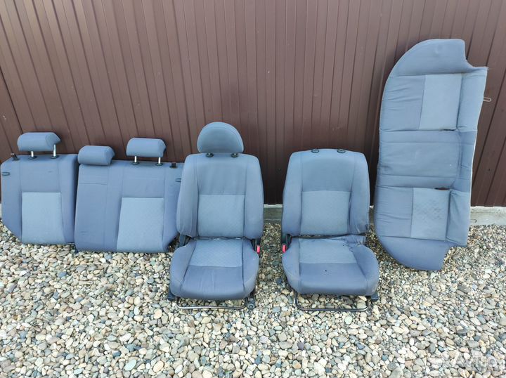 Сиденья Nissan Almera n16