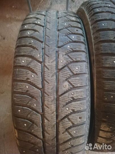 Bridgestone Ice Cruiser 7000 225/65 R17
