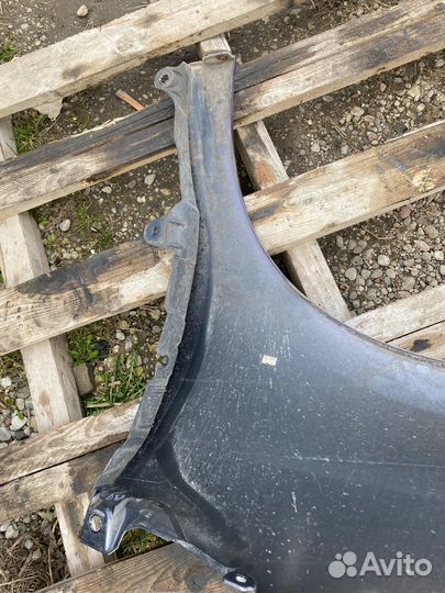 Переднее правое крыло Citroen c4