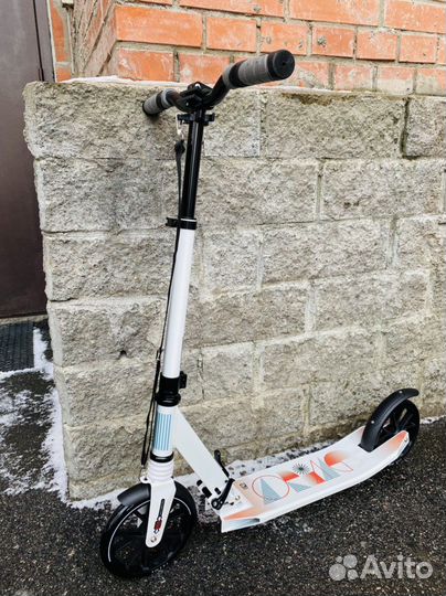 Самокат новый в коробке