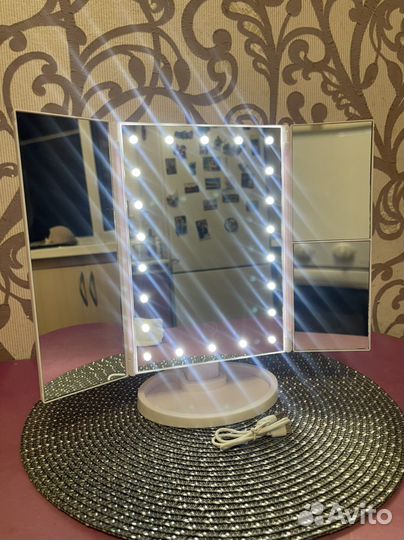 Зеркало косметическое настольное с подсветкой