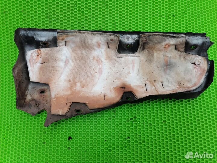 Тепловой экран Ниссан Скайлайн RB25