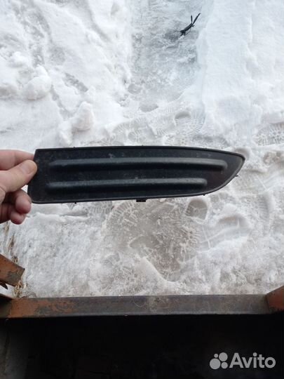 Заглушка бампера Toyota (противотуманки)