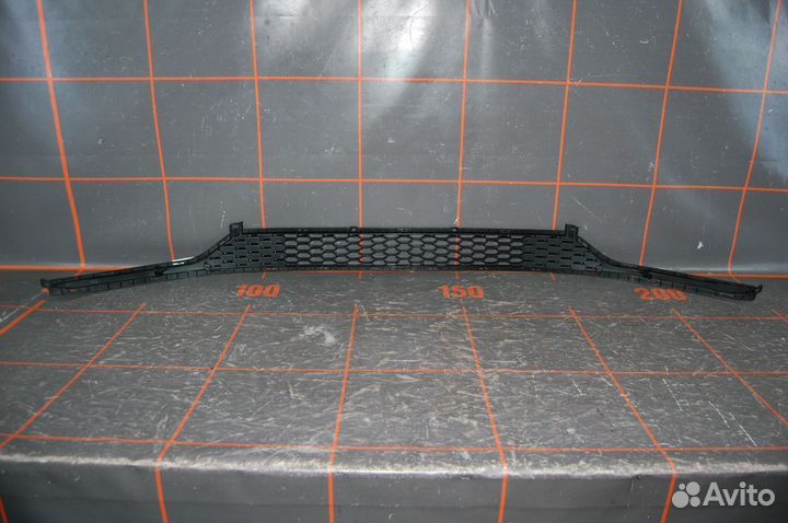 Решетка бампера центральная - Kia Cerato 3