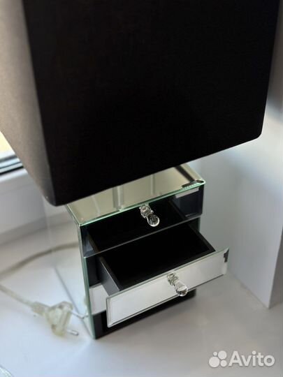 Светильник настольный