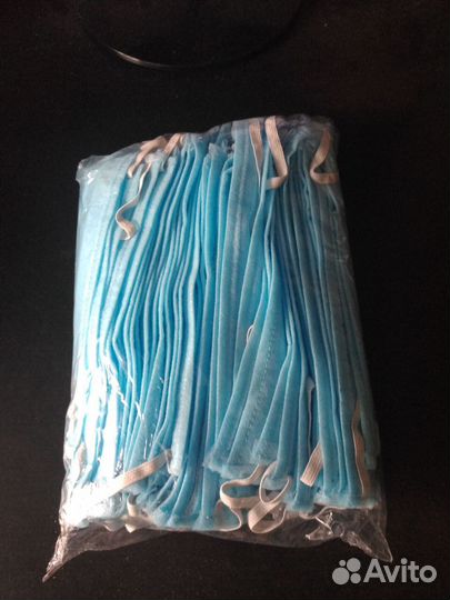 Маска медицинская одноразовая трехслойная 50 штук