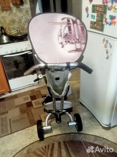 Продаю велосипед детский 3 колесный